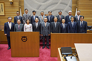 「平成２８年度政策要望」を提出しました。