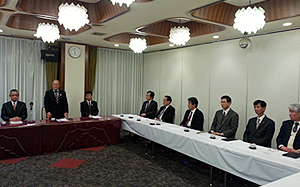 高島市議会と意見交換会を実施
