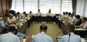 29年度予算に向けた勉強会を行いました。